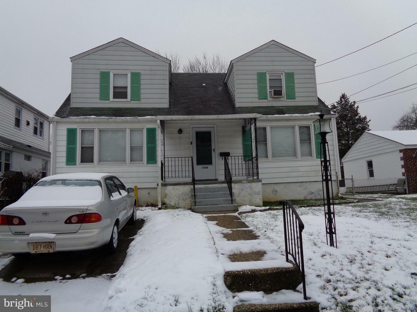 Property Photo:  1904 Narberth Avenue  NJ 08035 