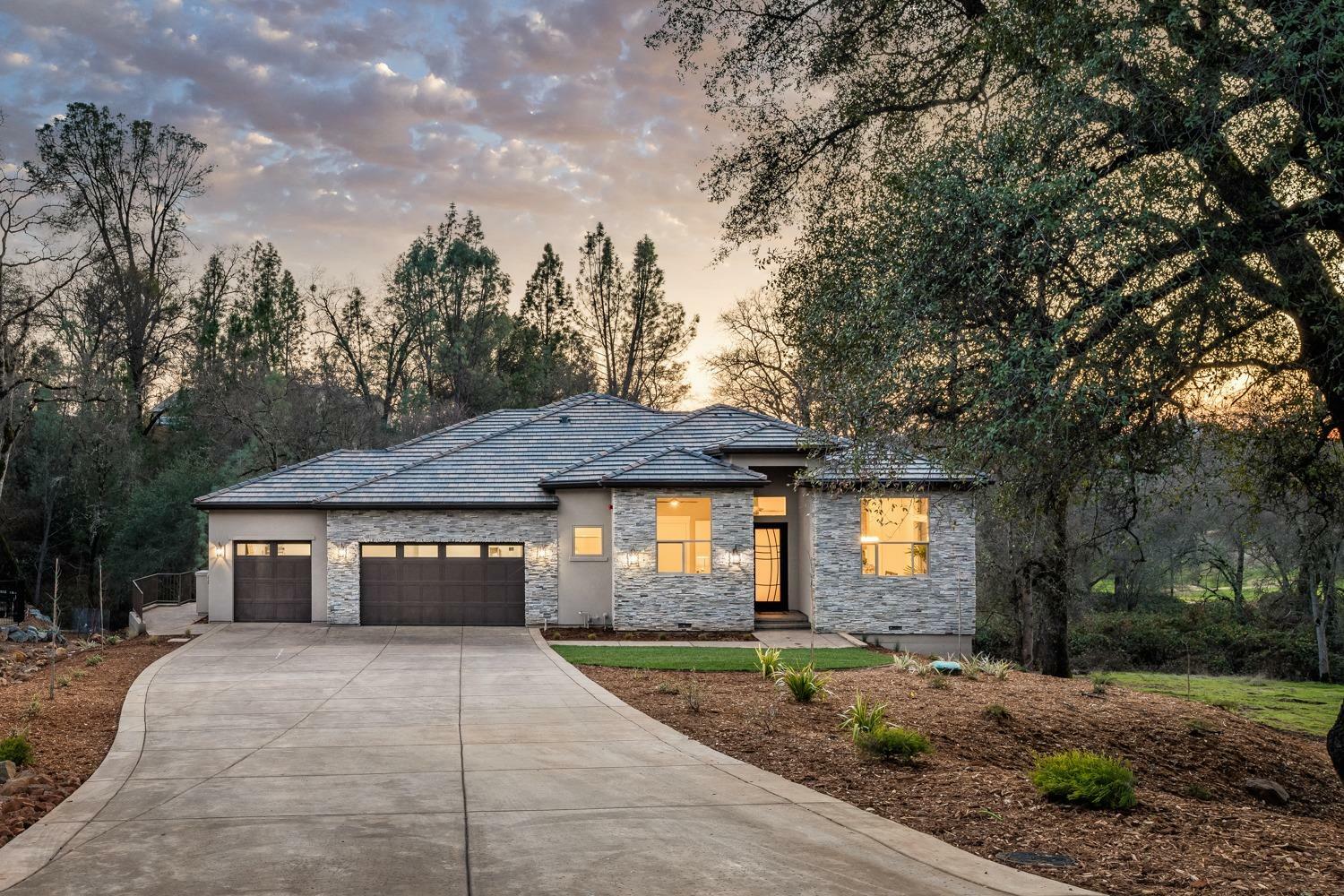Property Photo: 23686 Eaglepoint Court CA 95602