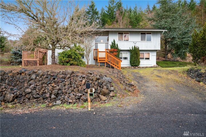 Property Photo: 121 Panorama Dr WA 98532