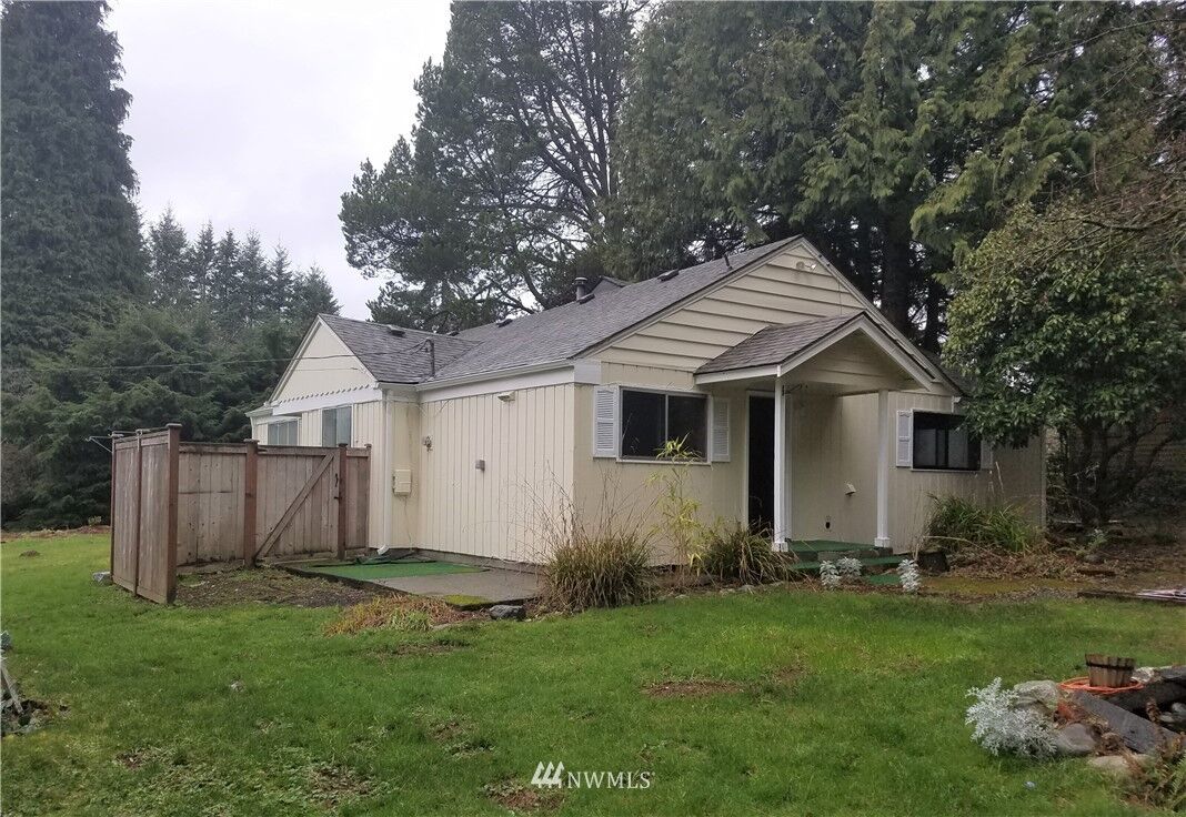 Property Photo:  2504 8th Avenue SE  WA 98501 