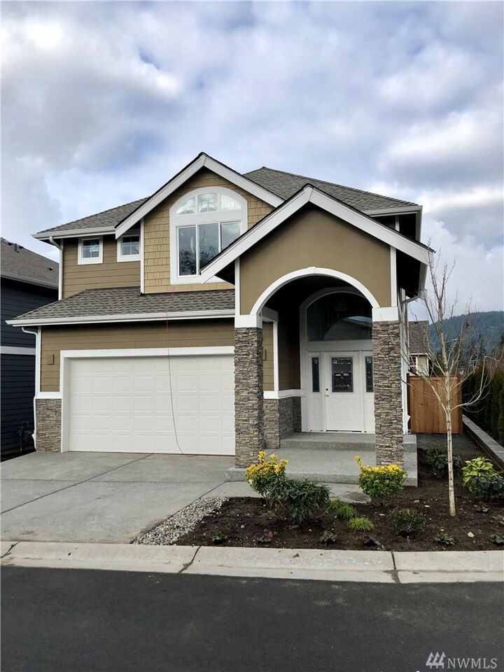 Property Photo:  1229 Nile Ave NE  WA 98059 