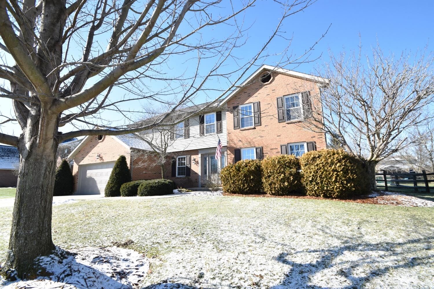 Property Photo: 8281 Colonial Mill Manor OH 45069