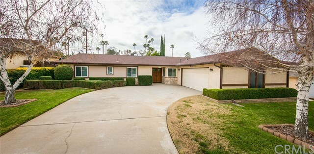 Property Photo:  342 Arrowview Drive  CA 92373 