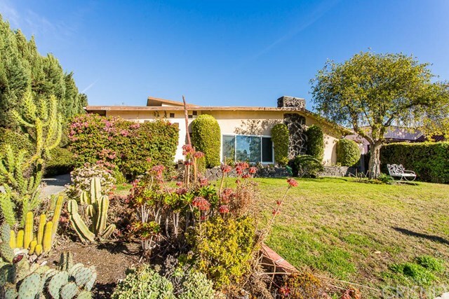 Property Photo:  10815 Morrison Street  CA 91601 