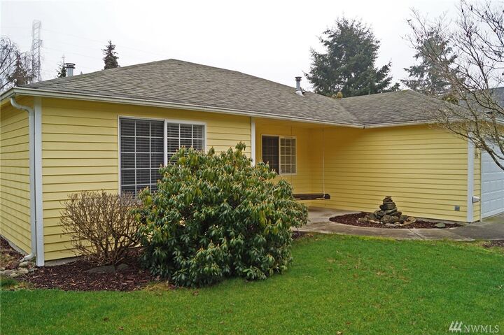 Property Photo: 219 E Springfield Lp WA 98584