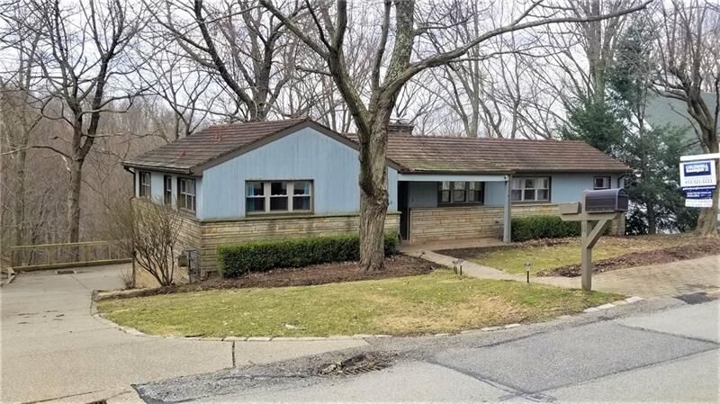 Property Photo:  11 Thornridge Rd  PA 15202 