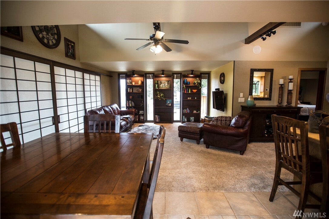 Property Photo: 337 14th NE WA 98802