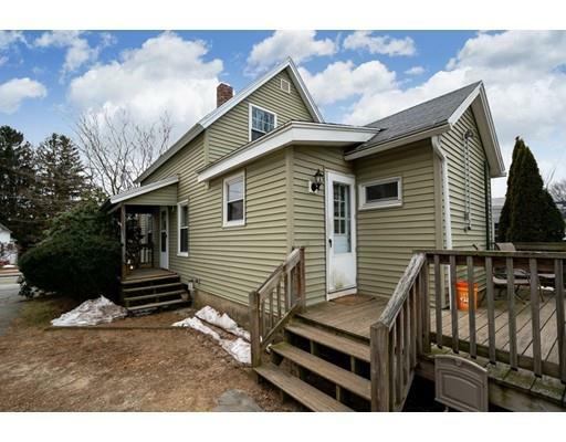 Property Photo:  38 Quinebaug Rd  MA 01571 