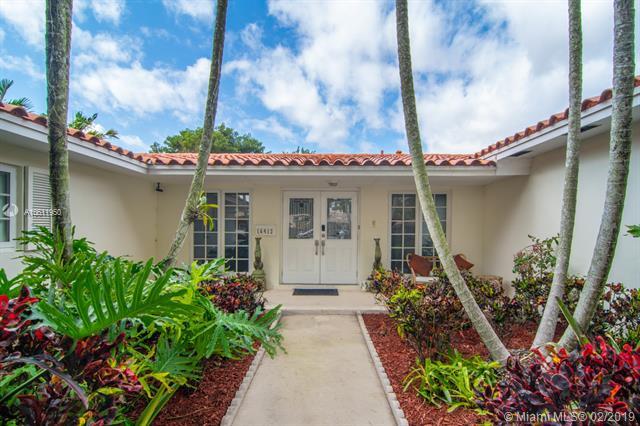 Property Photo: 16412 Stonehaven Rd FL 33014