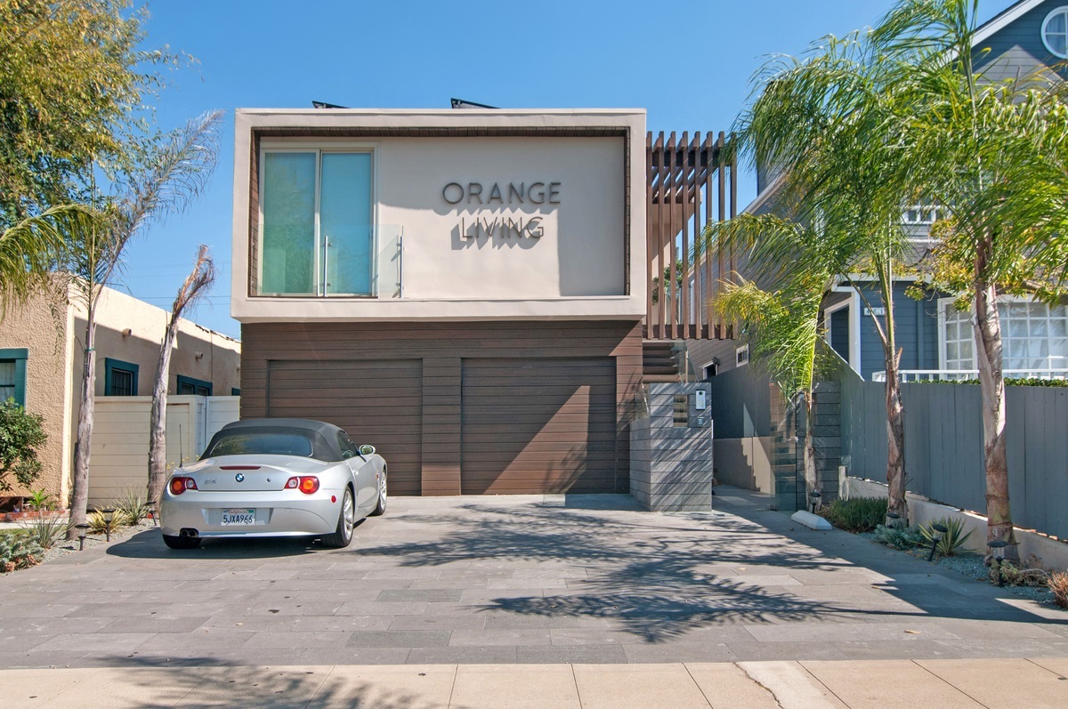 Property Photo: 455 Orange Ave A CA 92118