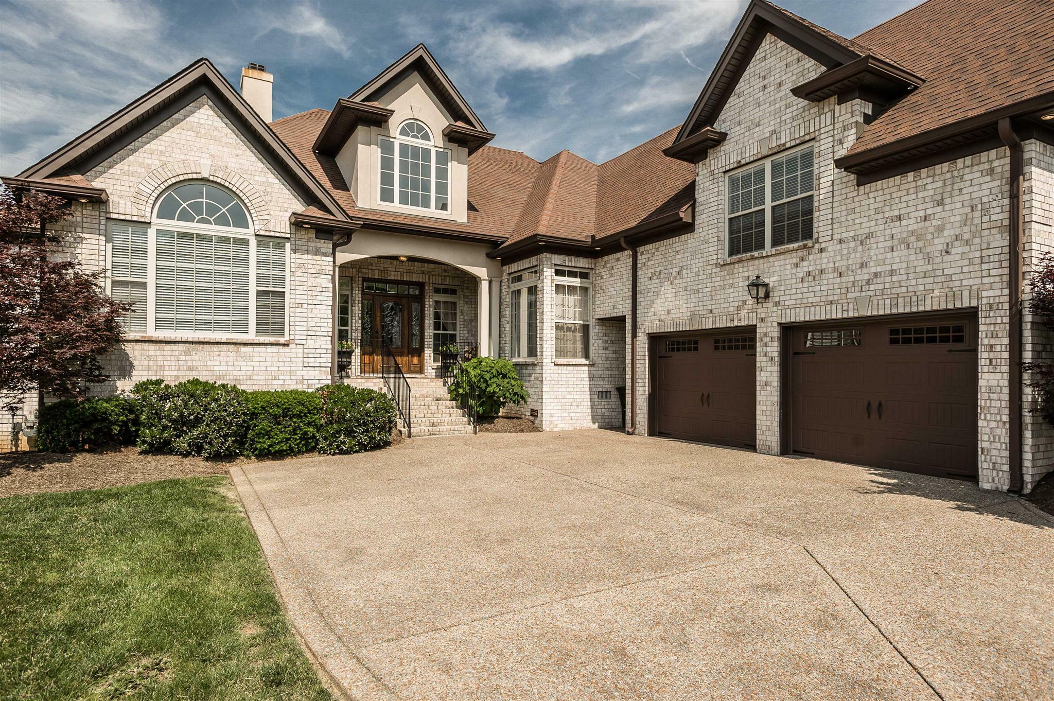 Property Photo: 1150 Stirlingshire Drive TN 37075