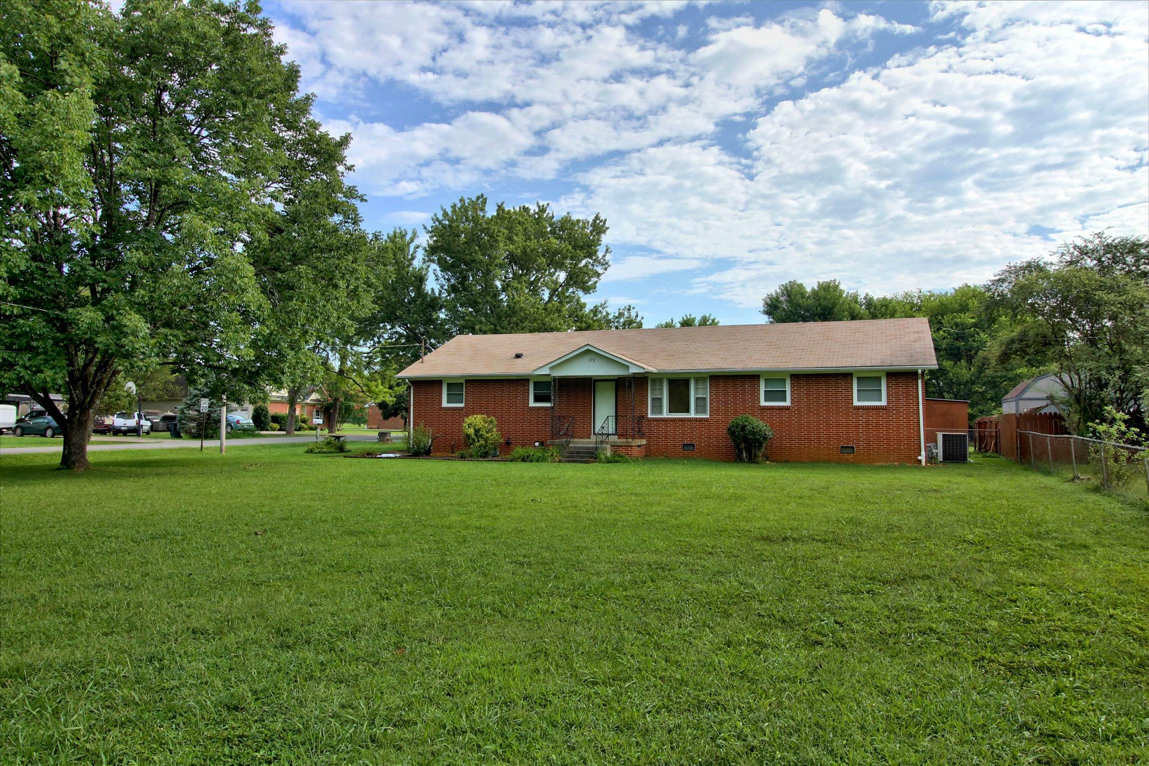 Property Photo: 175 Deer Dr TN 37086