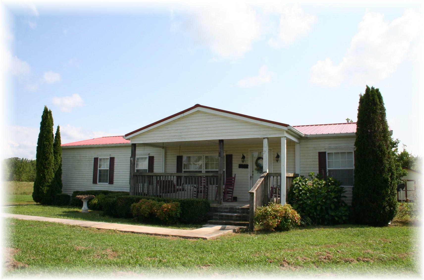 Property Photo: 1692 Sainville Rd TN 37355