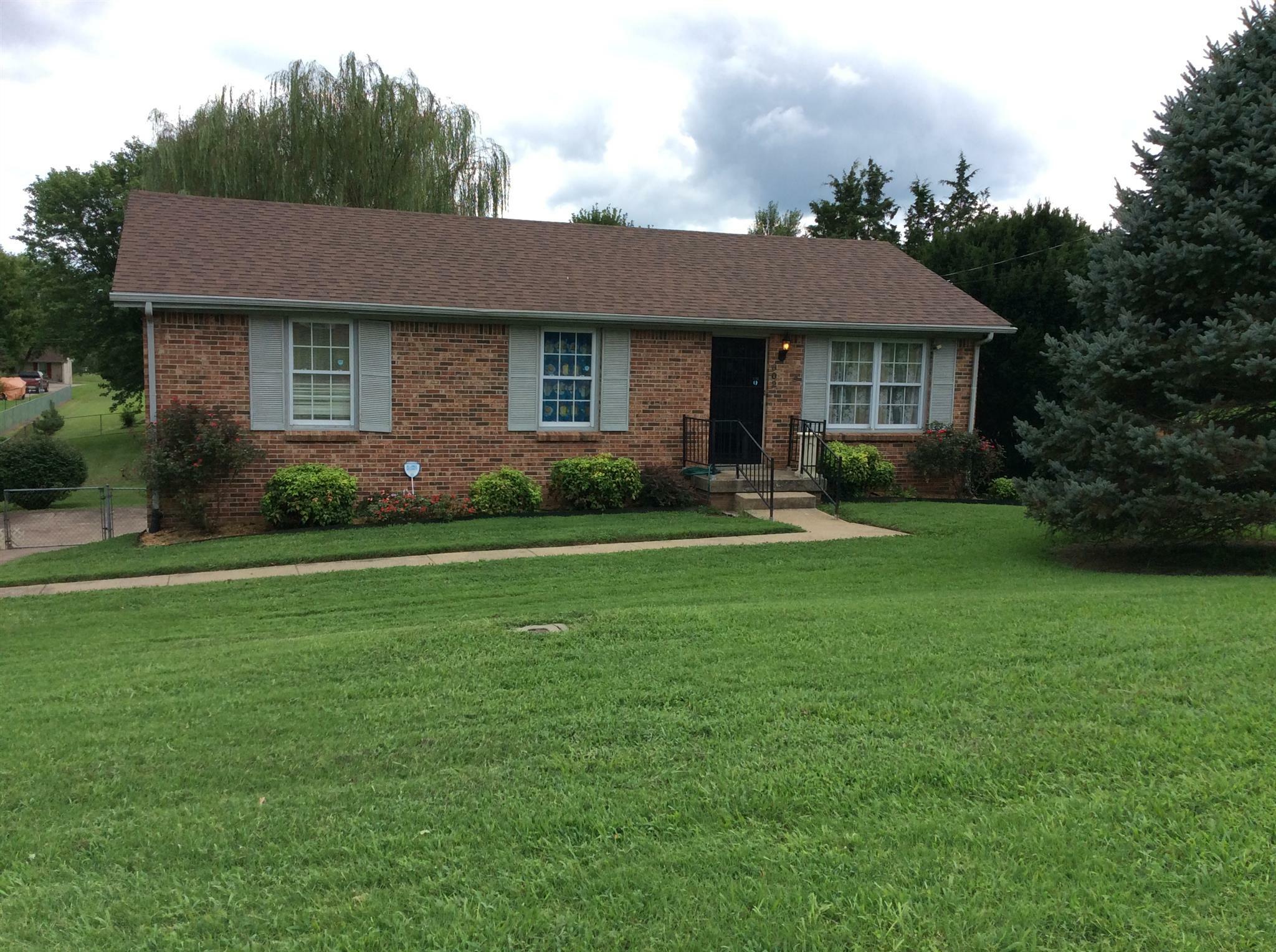 Property Photo:  602 Farmington Bnd  TN 37042 