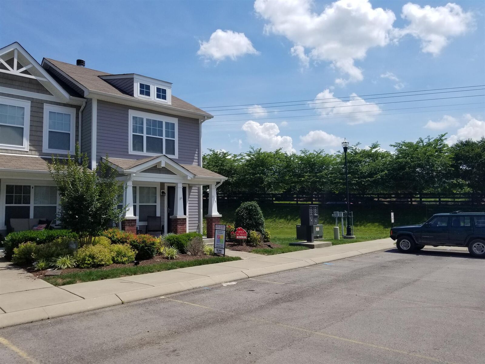 Property Photo: 313 Killian Way TN 37122