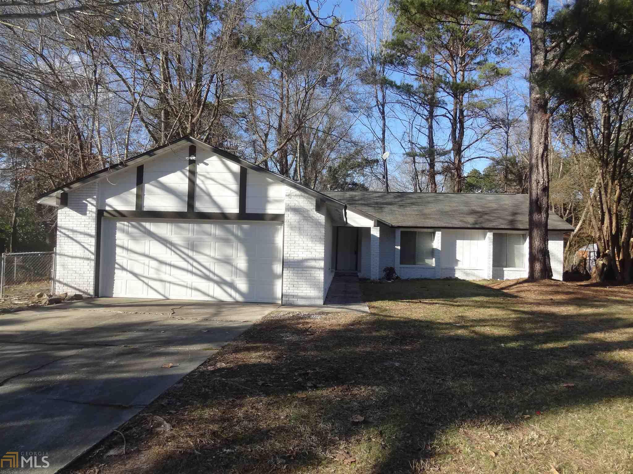 Property Photo: 3105 Cadiz Cir GA 30349