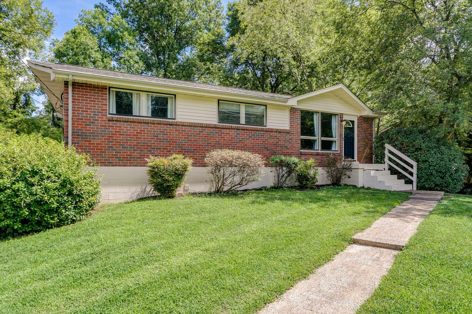 Property Photo:  7020 Bonnavent Dr  TN 37076 