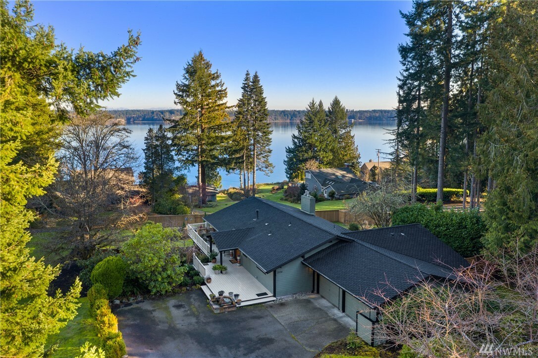 Property Photo: 2104 59th Ave NW WA 98502