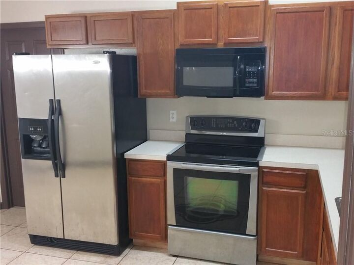 Property Photo:  19 Highview Court  FL 34753