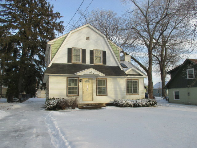 Property Photo:  162 North 11th Avenue  IL 60174 