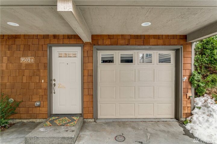 Property Photo:  9509 Ashworth Ave N B  WA 98103 