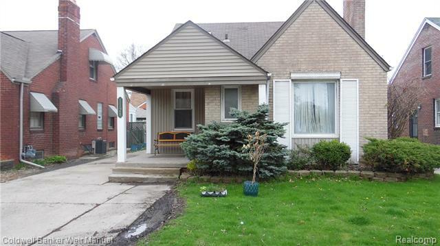 Property Photo: 1128 Vernier Road MI 48236