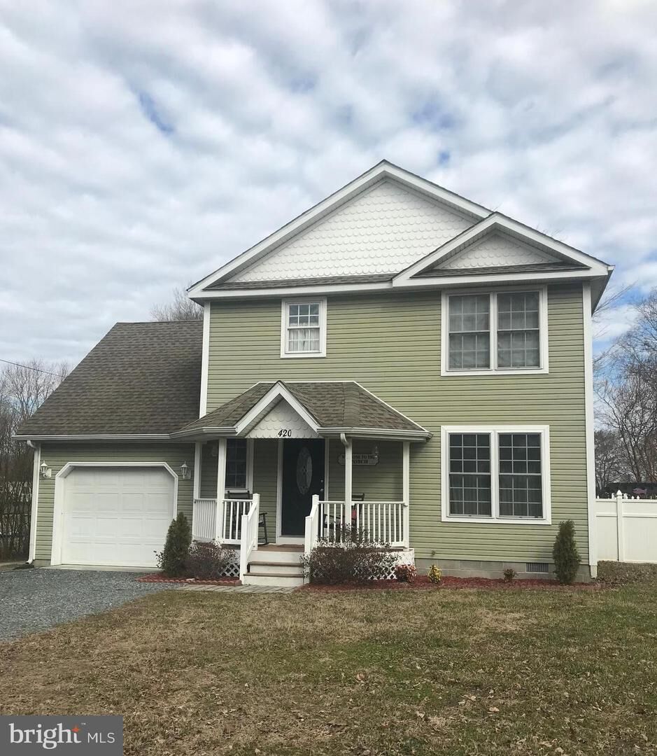Property Photo: 420 W Sunset Avenue MD 21639