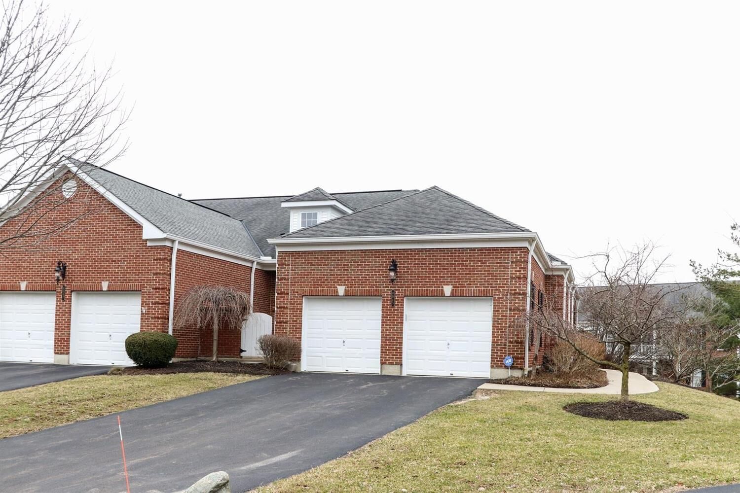 Property Photo: 8045 Paddington Lane OH 45249