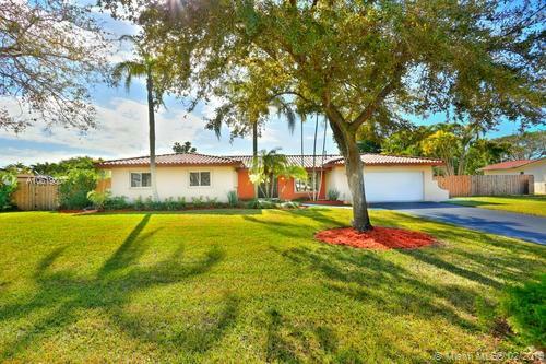 Property Photo:  10860 SW 125th St  FL 33176 
