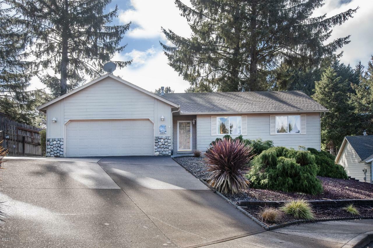 Property Photo: 2472 NE 57th Court OR 97367