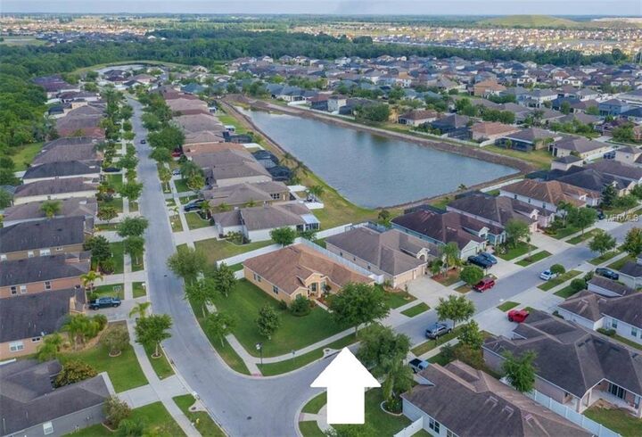 Property Photo:  13704 Sanford Hill Place  FL 33579 