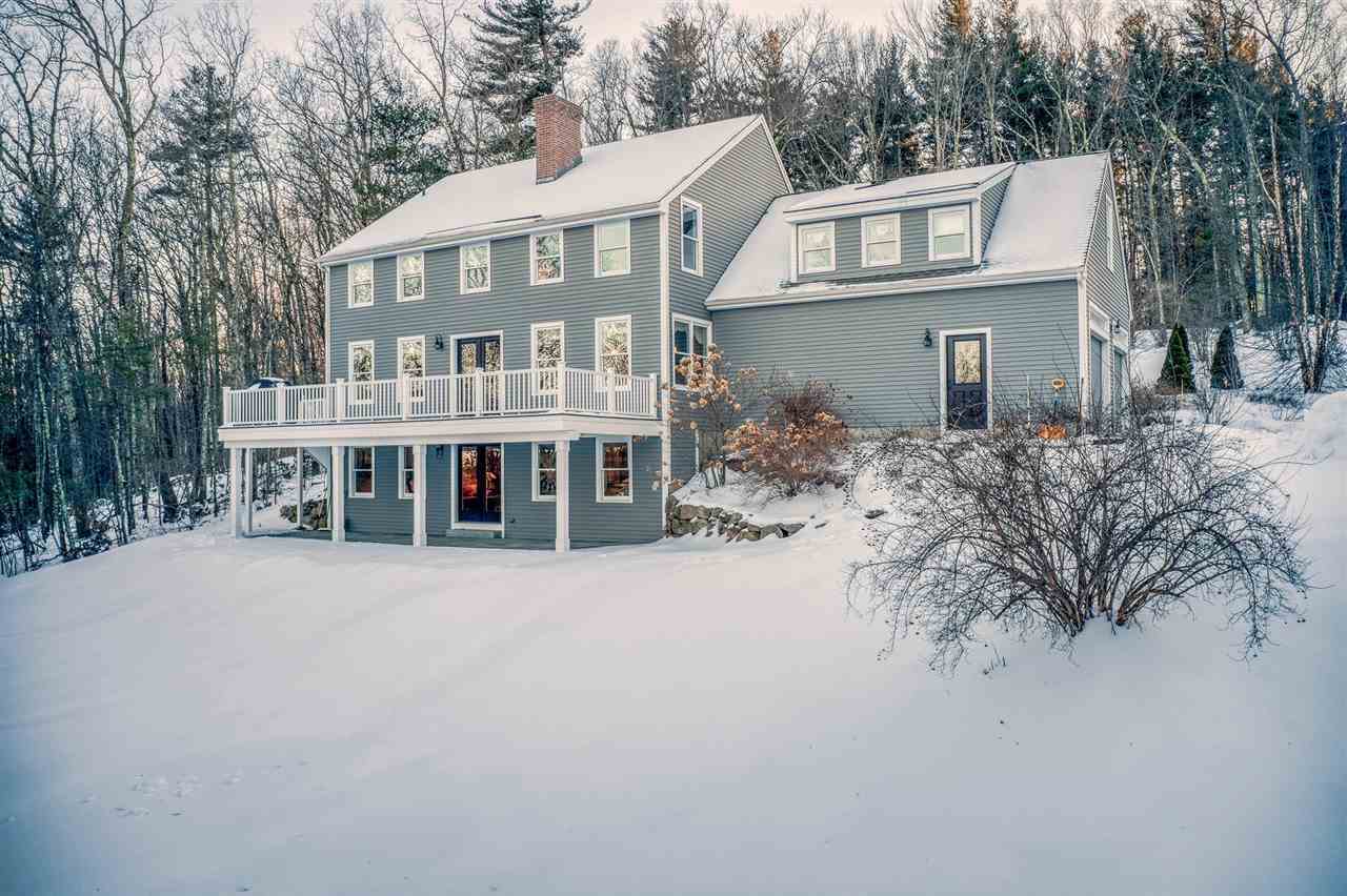 Property Photo:  8 Whittemore Lane  NH 03031 