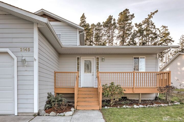 Property Photo:  2145 SW Rosario Place  WA 98277 