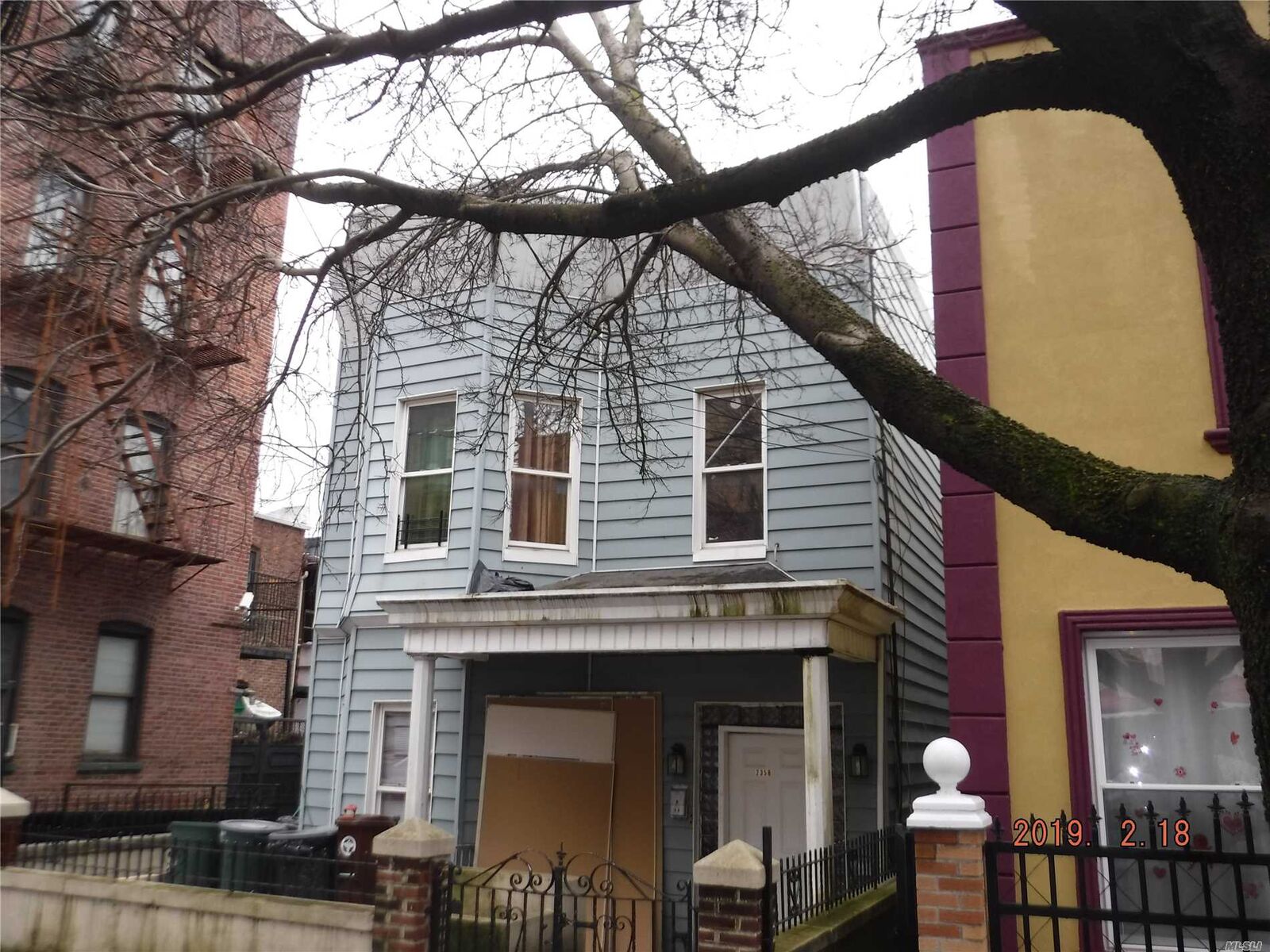 Property Photo:  2358 Lyon Avenue  NY 10462 