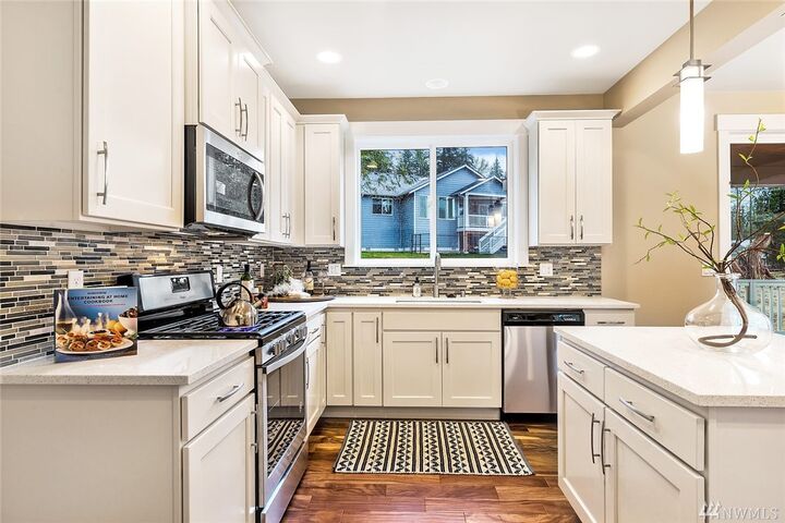 Property Photo:  17026 62nd St SE  WA 98290