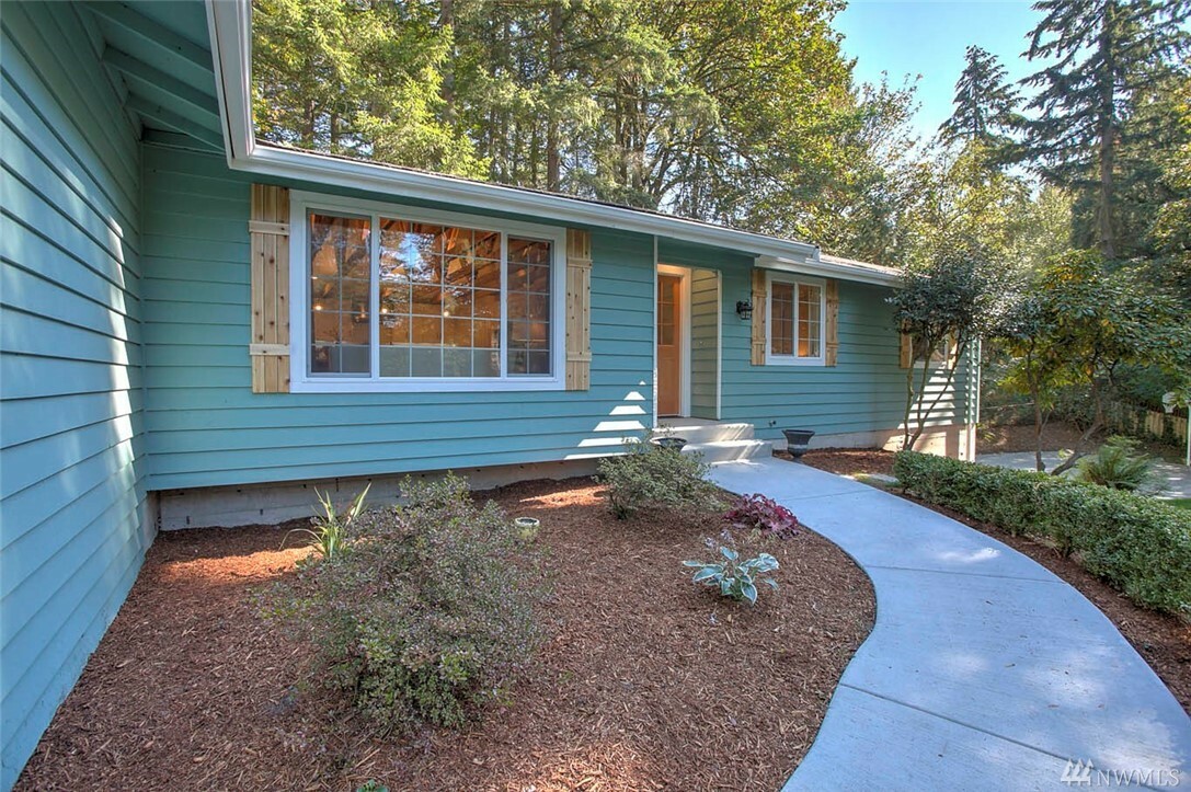 Property Photo:  17410 155th Place NE  WA 98072 