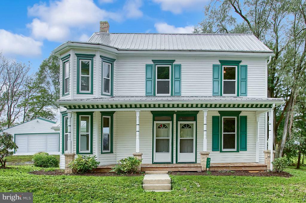 Property Photo: 424 Oakville Road PA 17257