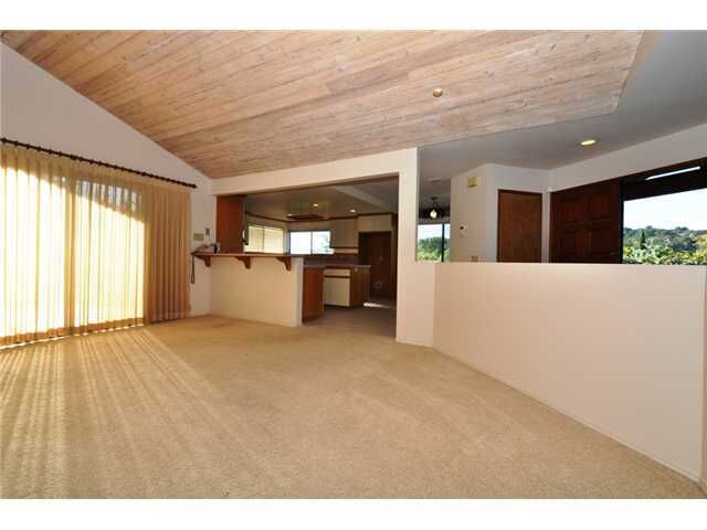 Property Photo:  28411 Sandhurst Way  CA 92026 