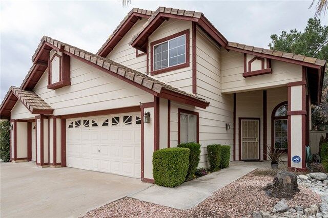 Property Photo: 1565 Napa Court CA 92583