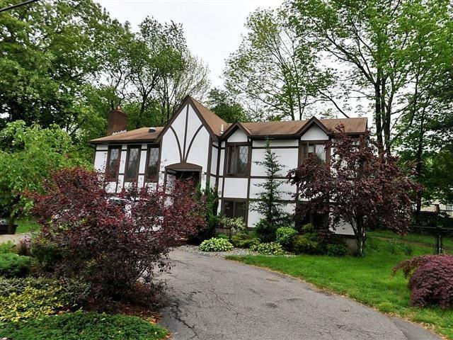 Property Photo: 32 Surrey Dr RI 02893