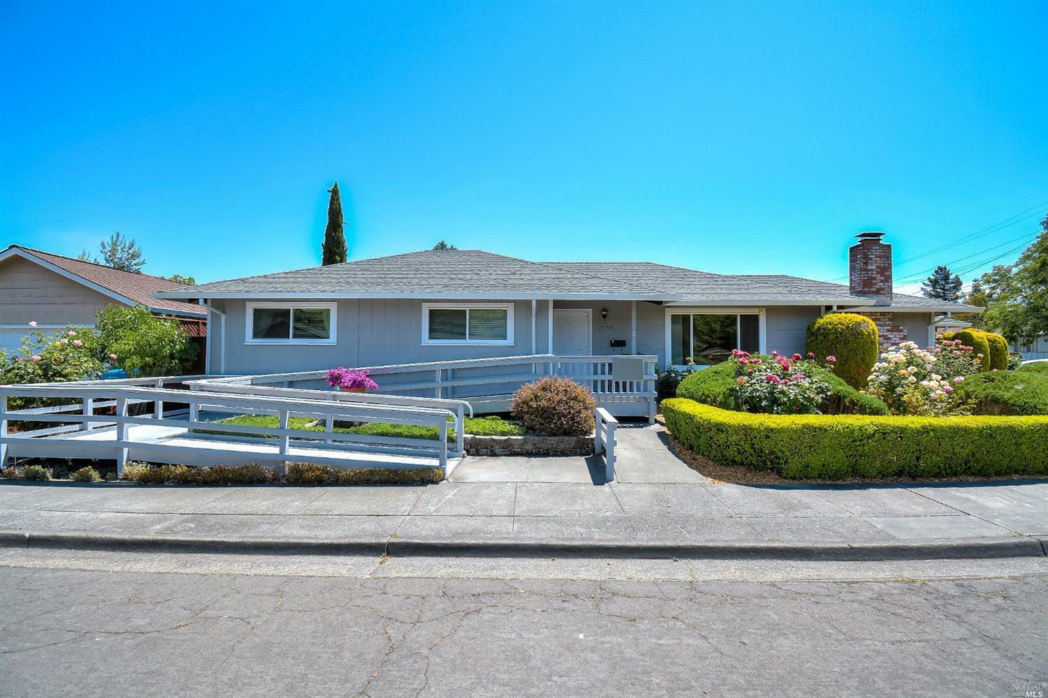 Property Photo: 2630 Canterbury Drive CA 95405
