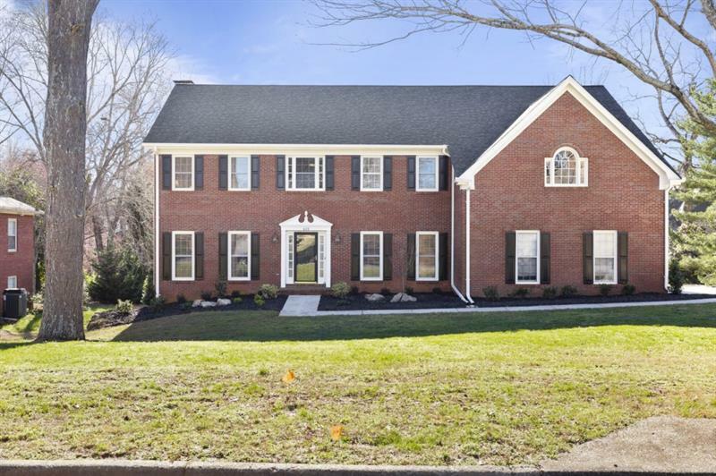 Property Photo:  620 Saddle Ridge Trace   30075 