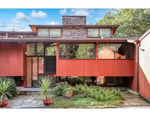 Property Photo: 6 Partridgeberry Lane MA 01982