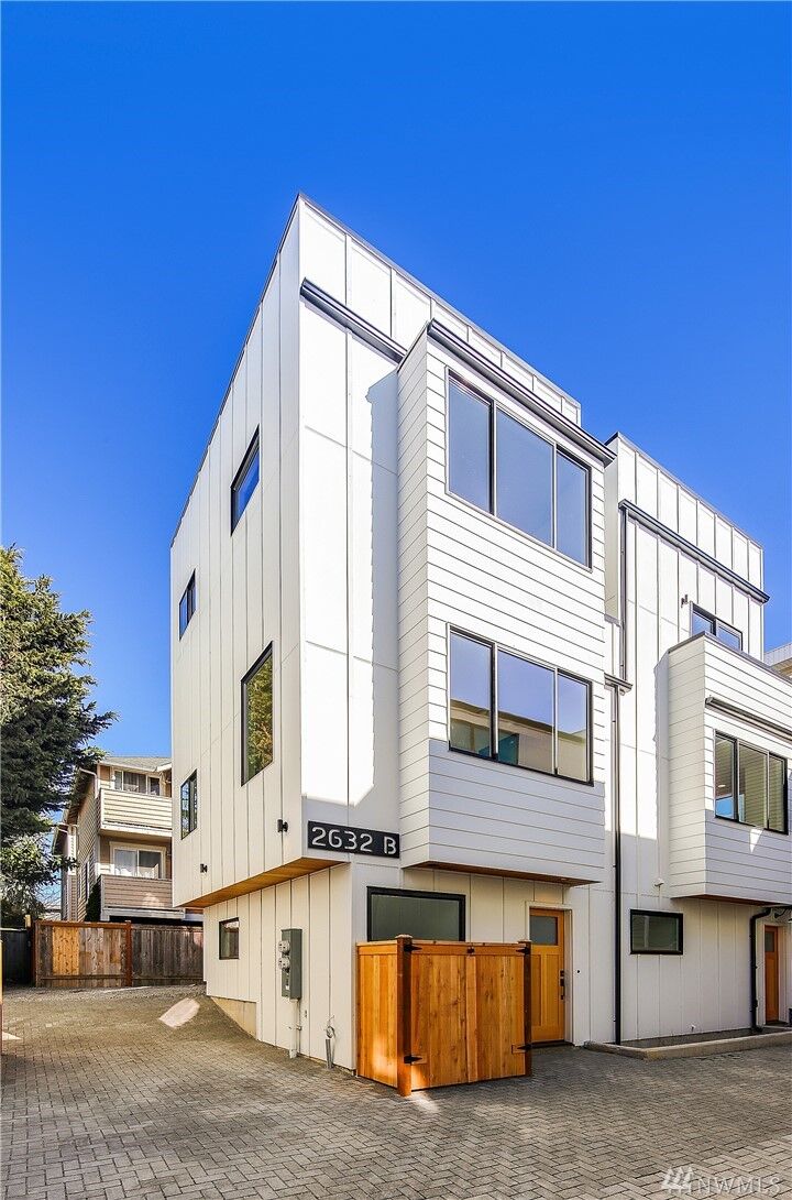 Property Photo: 2632 B NW 58th St WA 98107