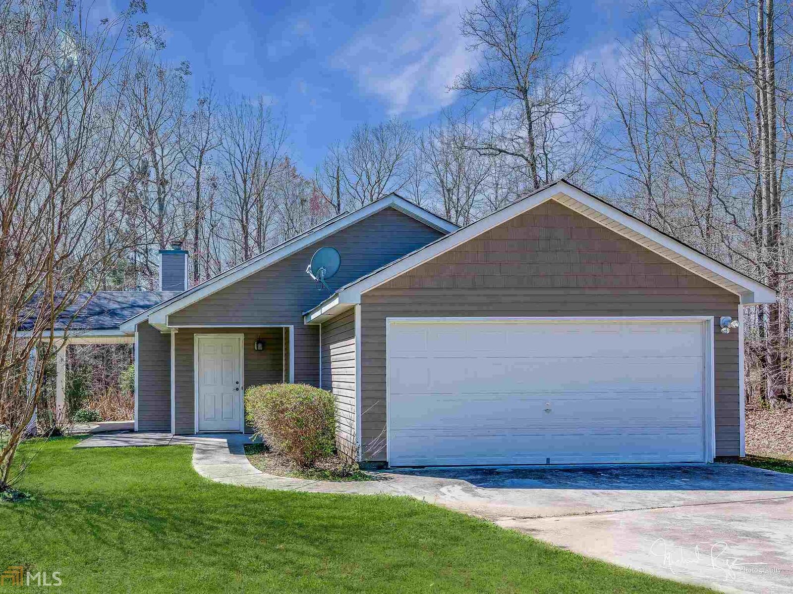 Property Photo:  148 Esther Ln  GA 30220 