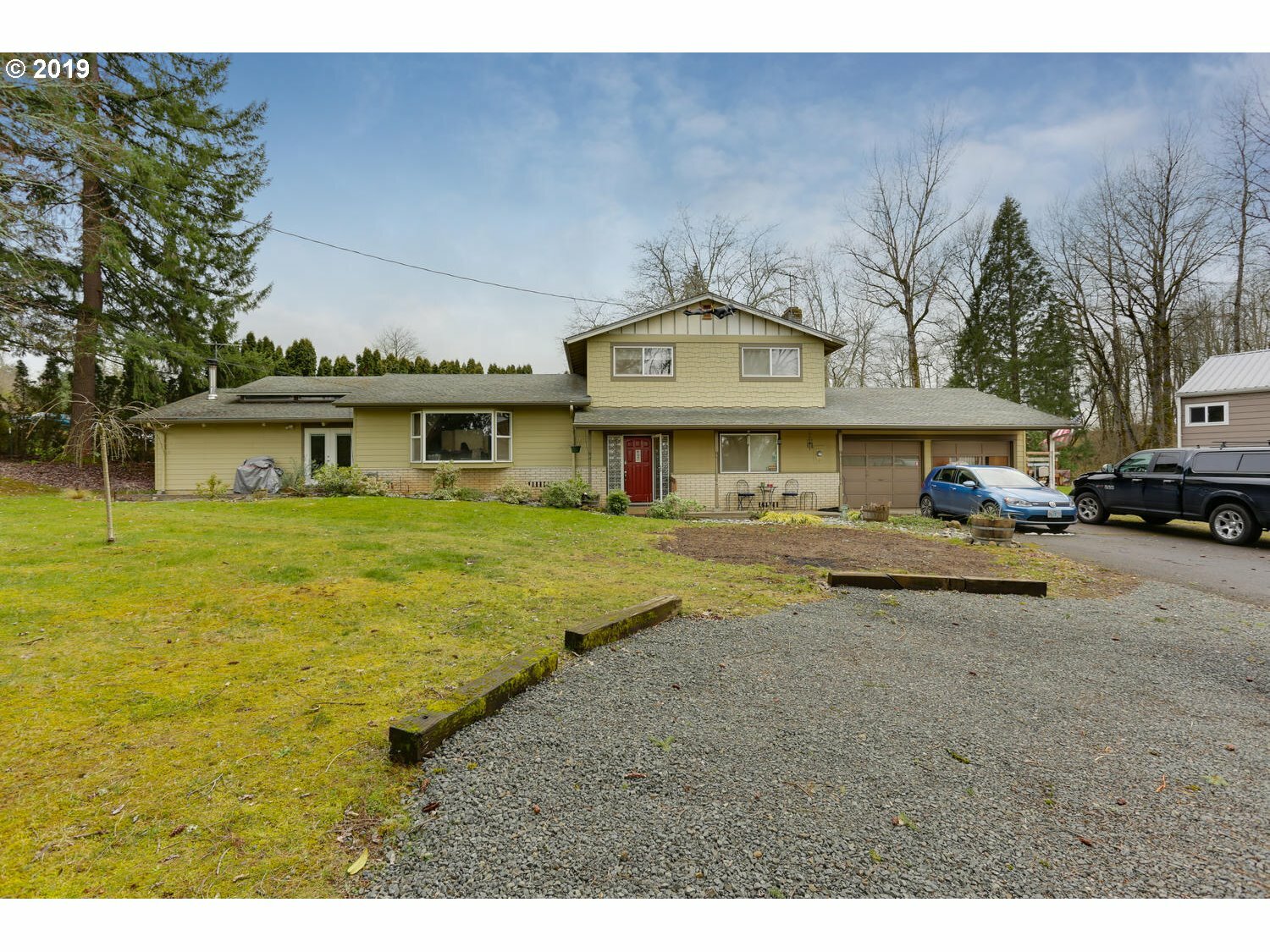 Property Photo:  11013 SE 240th Pl  OR 97089 