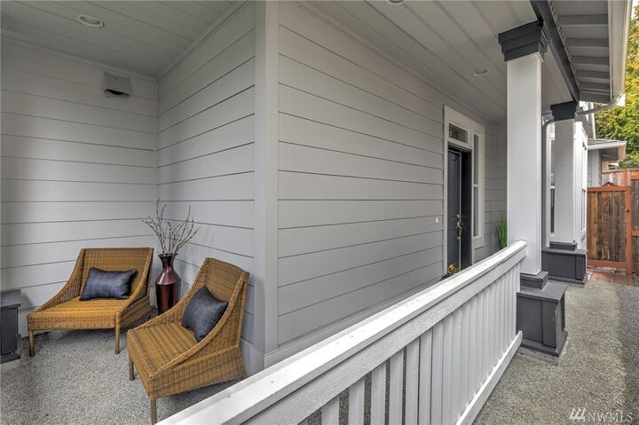 Property Photo: 23950 SE 7th Lane WA 98074