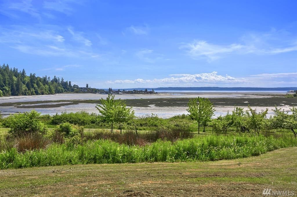 Property Photo: 7790 Cultus Bay Rd WA 98236
