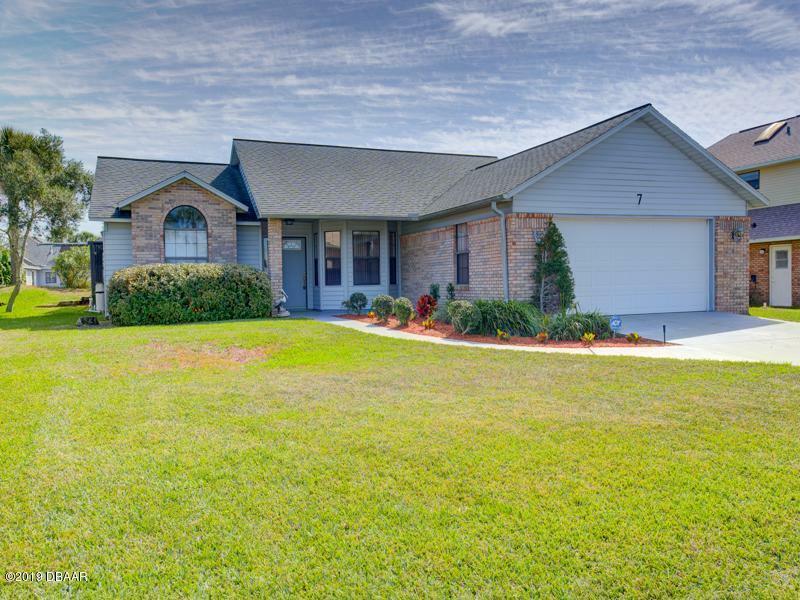 Property Photo: 7 Sea Raven Terrace FL 32176