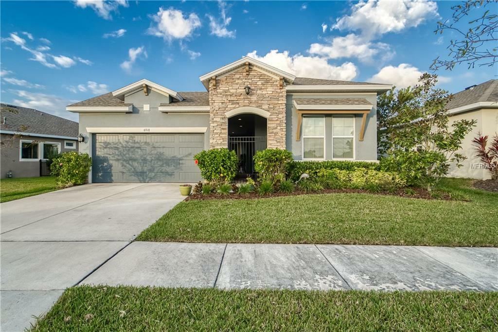 Property Photo: 6918 Crestpoint Drive FL 33572